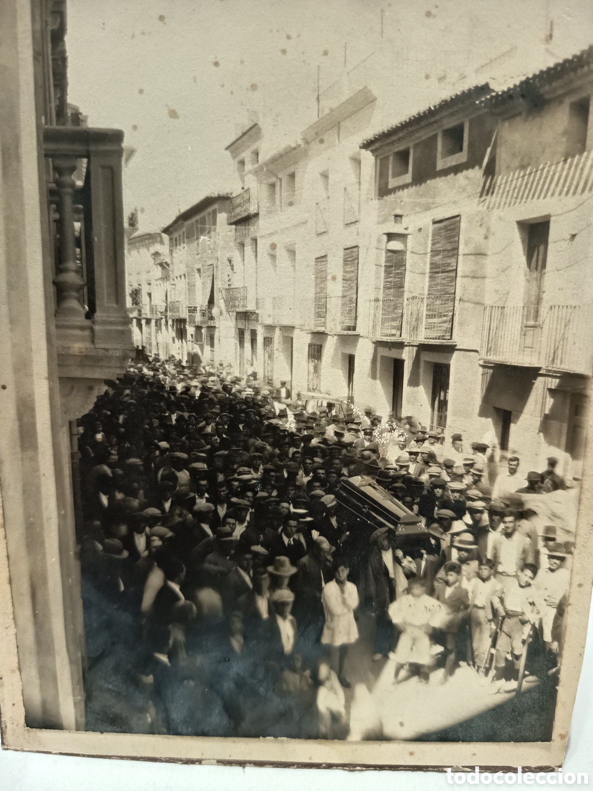 Fotograf&iacute;a antigua: Fotograf&iacute;a entierro multitudinario