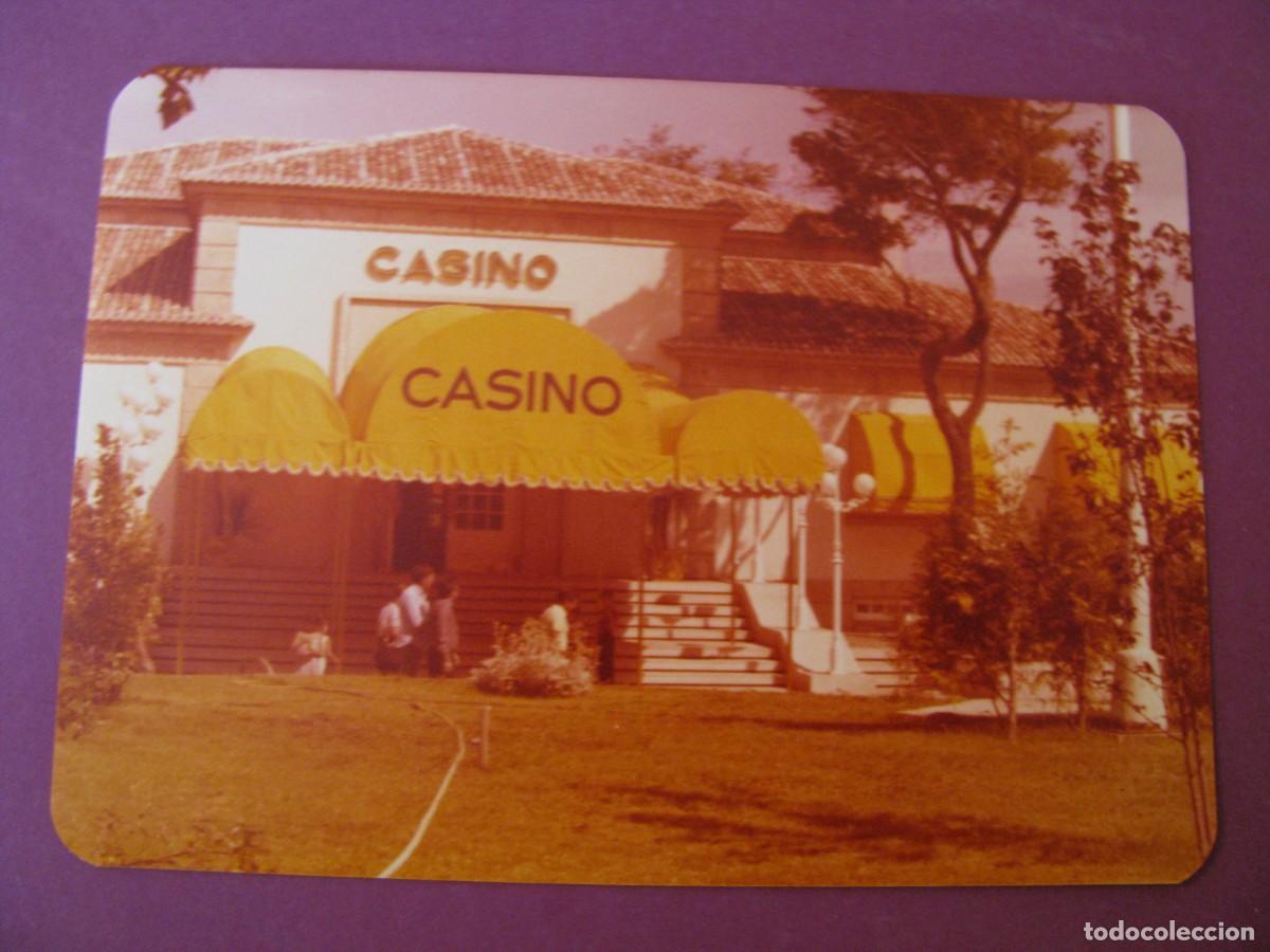 Fotograf&iacute;a antigua: FOTO DE LA TOJA. CASINO. A&Ntilde;OS 70. 12,5X9 CM