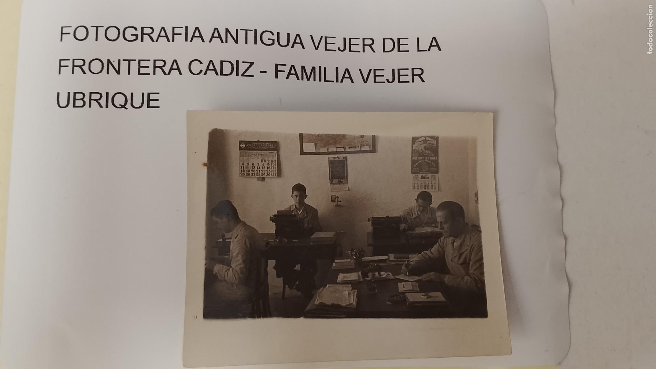 Fotograf&iacute;a antigua: FOTOGRAFIA ANTIGUA VEJER DE LA FRONTERA CADIZ - FAMILIA VEJER UBRIQUE - OFICINAS MAQUINAS ESCRIBIR
