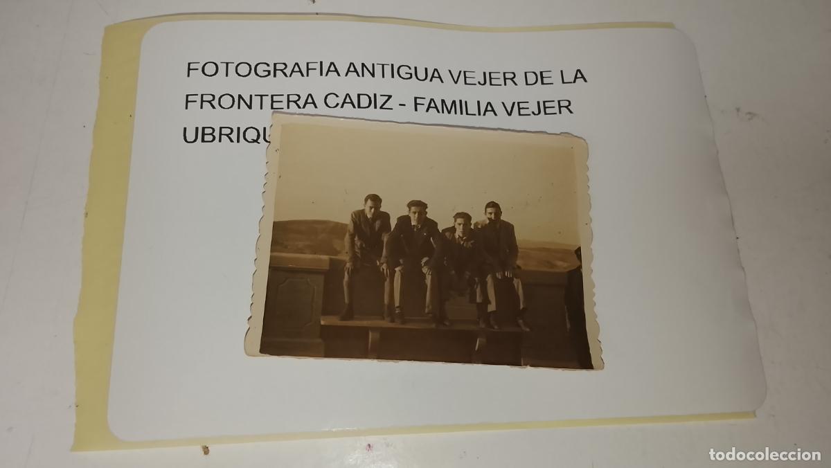 Fotograf&iacute;a antigua: FOTOGRAFIA ANTIGUA VEJER DE LA FRONTERA CADIZ - FAMILIA VEJER UBRIQUE - GRUPO DE AMIGOS 1949