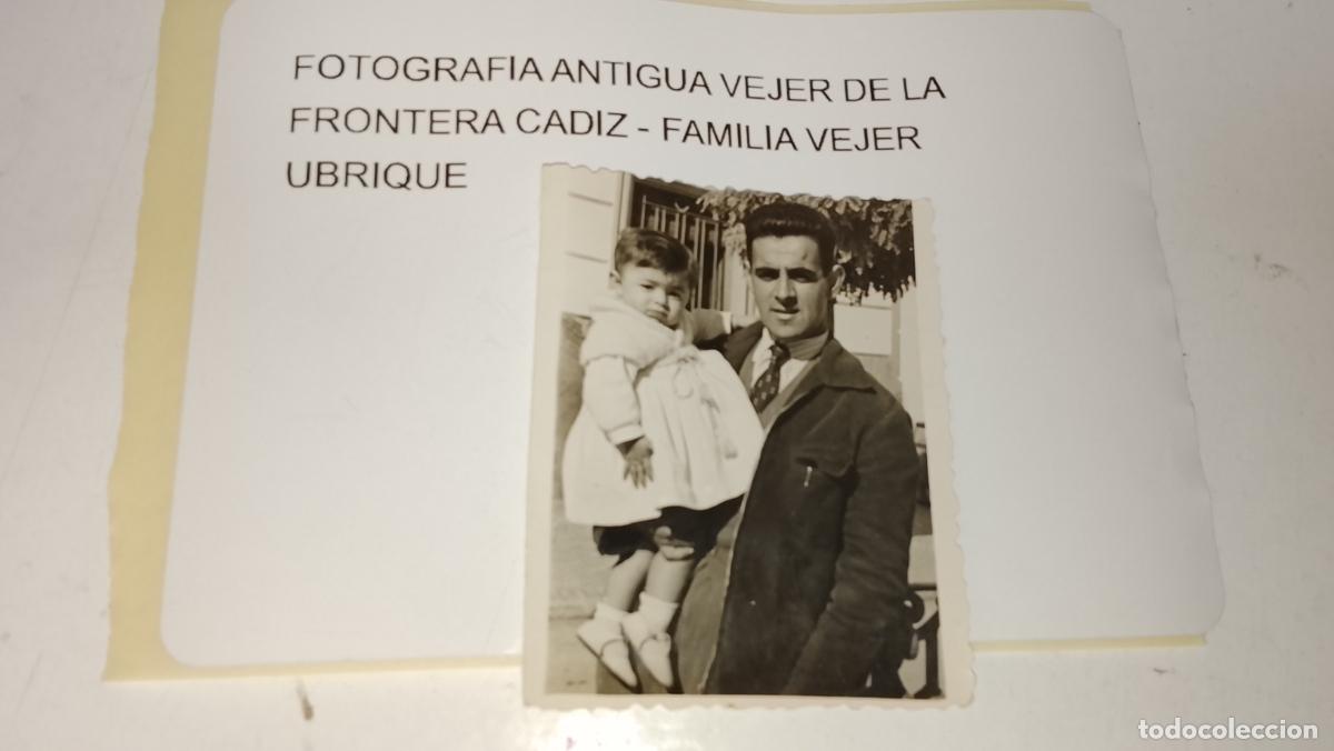 Fotograf&iacute;a antigua: FOTOGRAFIA ANTIGUA VEJER DE LA FRONTERA CADIZ - FAMILIA VEJER UBRIQUE - 1957