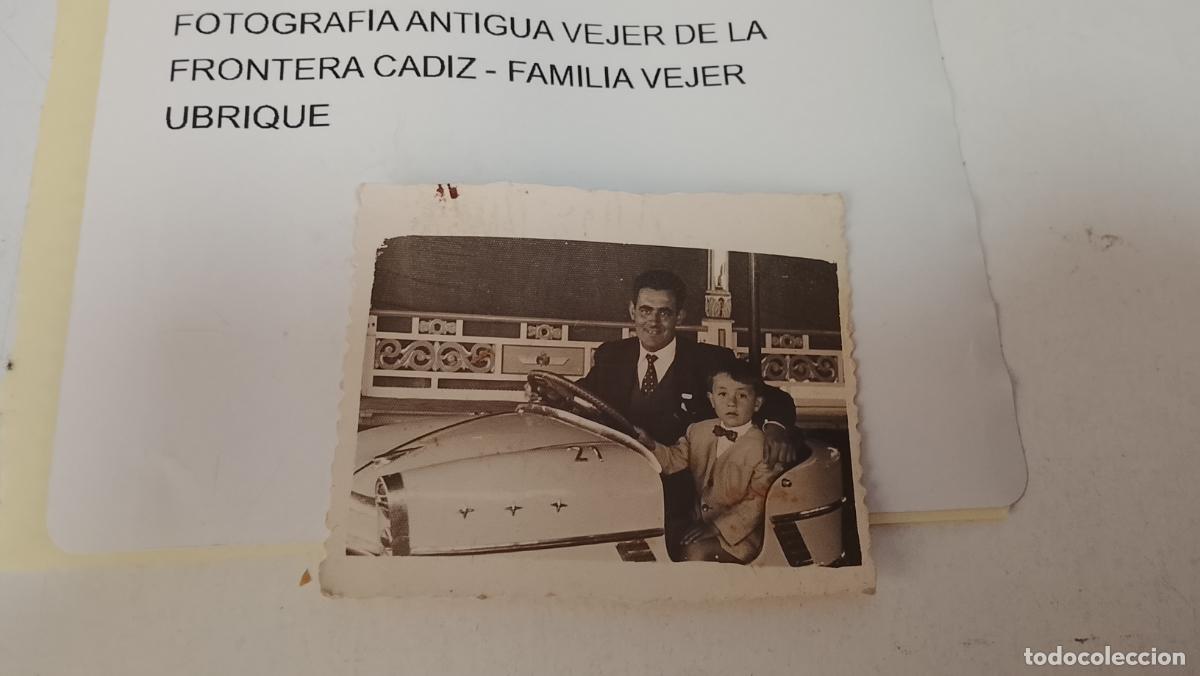 Fotograf&iacute;a antigua: FOTOGRAFIA ANTIGUA VEJER DE LA FRONTERA CADIZ - FAMILIA VEJER UBRIQUE - FERIA COCHES CHOQUE