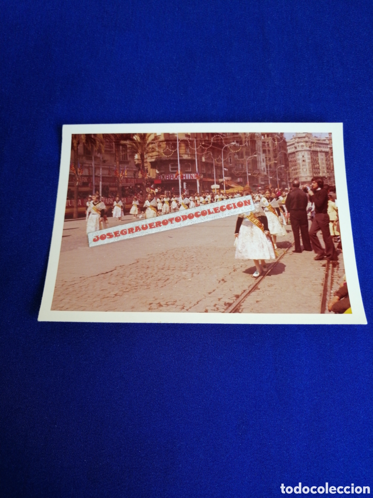 Fotograf&iacute;a antigua: FALLAS DE VALENCIA - FALLERAS - PLAZA DEL CAUDILLO -1973 BARRACHINA FOTO ANTIGUA SIGLO PASADO