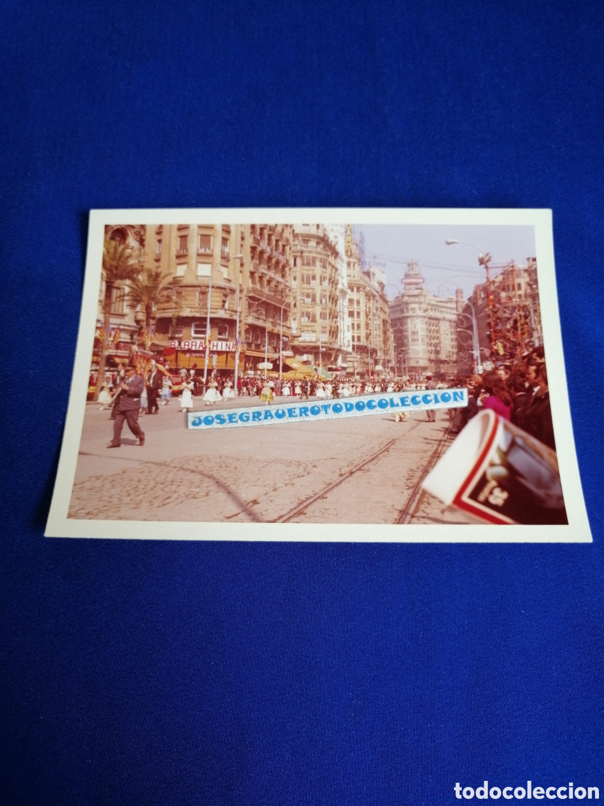 Fotograf&iacute;a antigua: FALLAS DE VALENCIA - FALLERAS - PLAZA DEL CAUDILLO - BARRACHINA 1973 FOTO ANTIGUA SIGLO PASADO