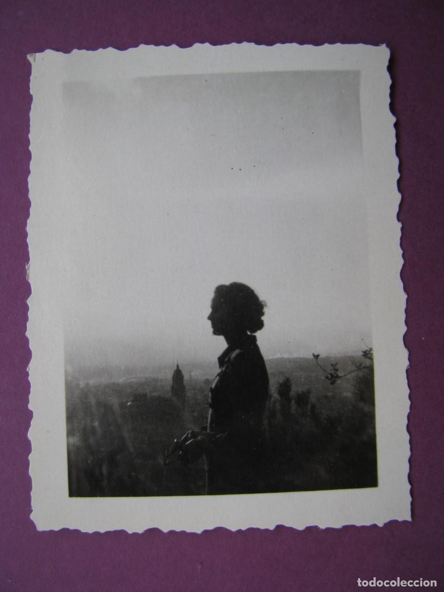 Fotograf&iacute;a antigua: PEQUE&Ntilde;A FOTO DE MALAGA. FINALES DE LOS A&Ntilde;OS 1940 PRINCIPIO 1950. 6,5X5 CM