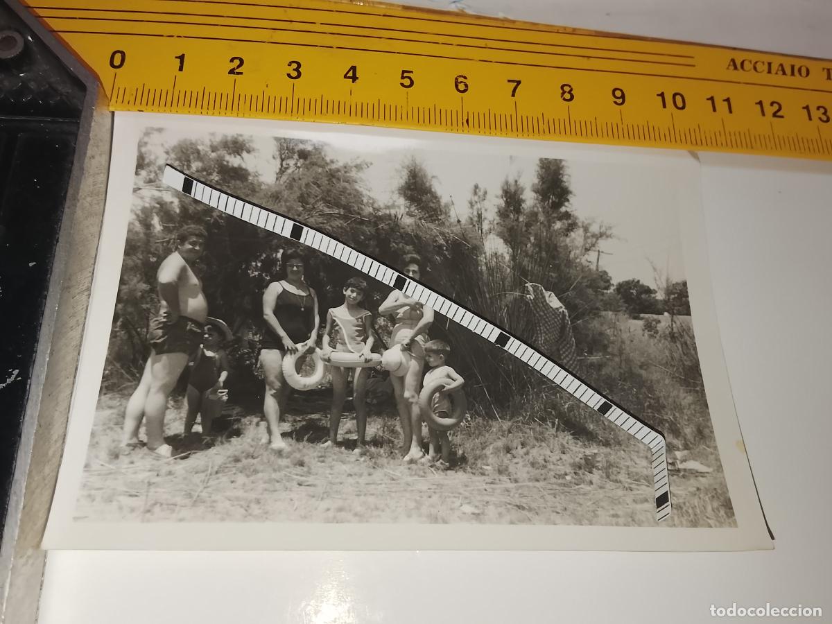Fotografia antica: FOTOGRAFIA ANTIGUA FAMILIA VEJER - UBRIQUE - CADIZ - JOVENES DE BA&Ntilde;O