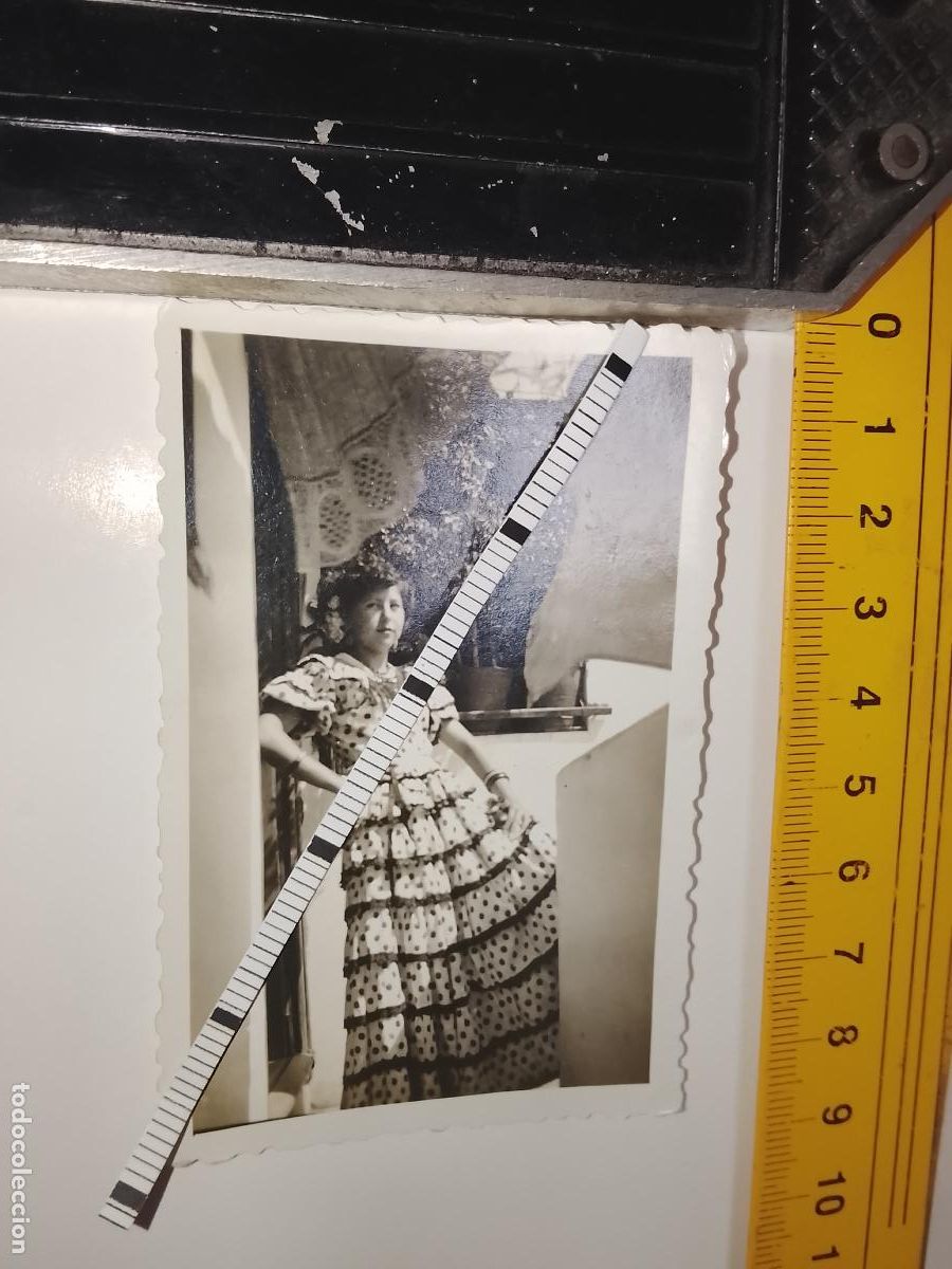 Fotograf&iacute;a antigua: FOTOGRAFIA ANTIGUA FAMILIA VEJER - UBRIQUE - CADIZ - TRAJE GITANA FLAMENCA A&Ntilde;O 1950