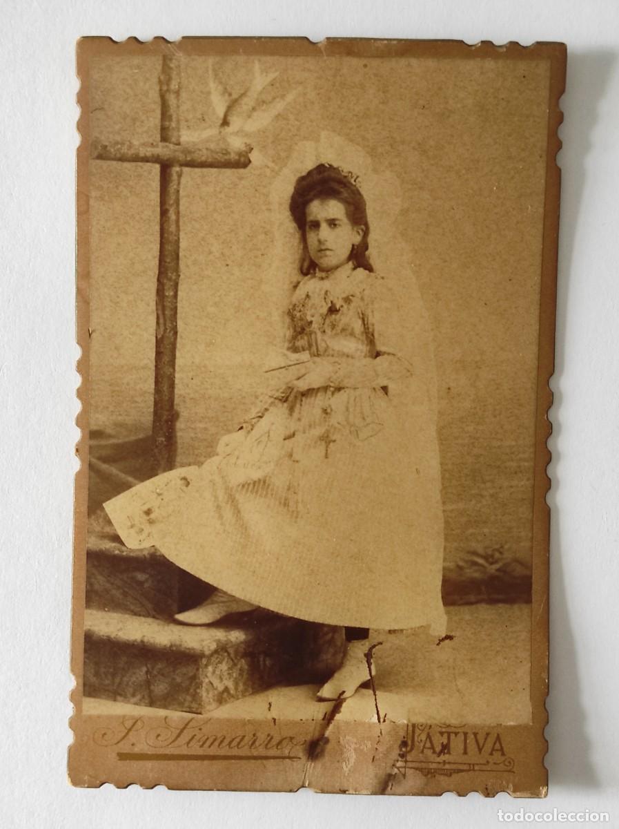 Fotograf&iacute;a antigua: FOTOGRAFIA DE UNA NI&Ntilde;A DE COMUNI&Oacute;N FINALES SIGLO XIX PRINCIPIOS XX - FOT&Oacute;GRAFO F. SIMARRO - J&Aacute;TIVA
