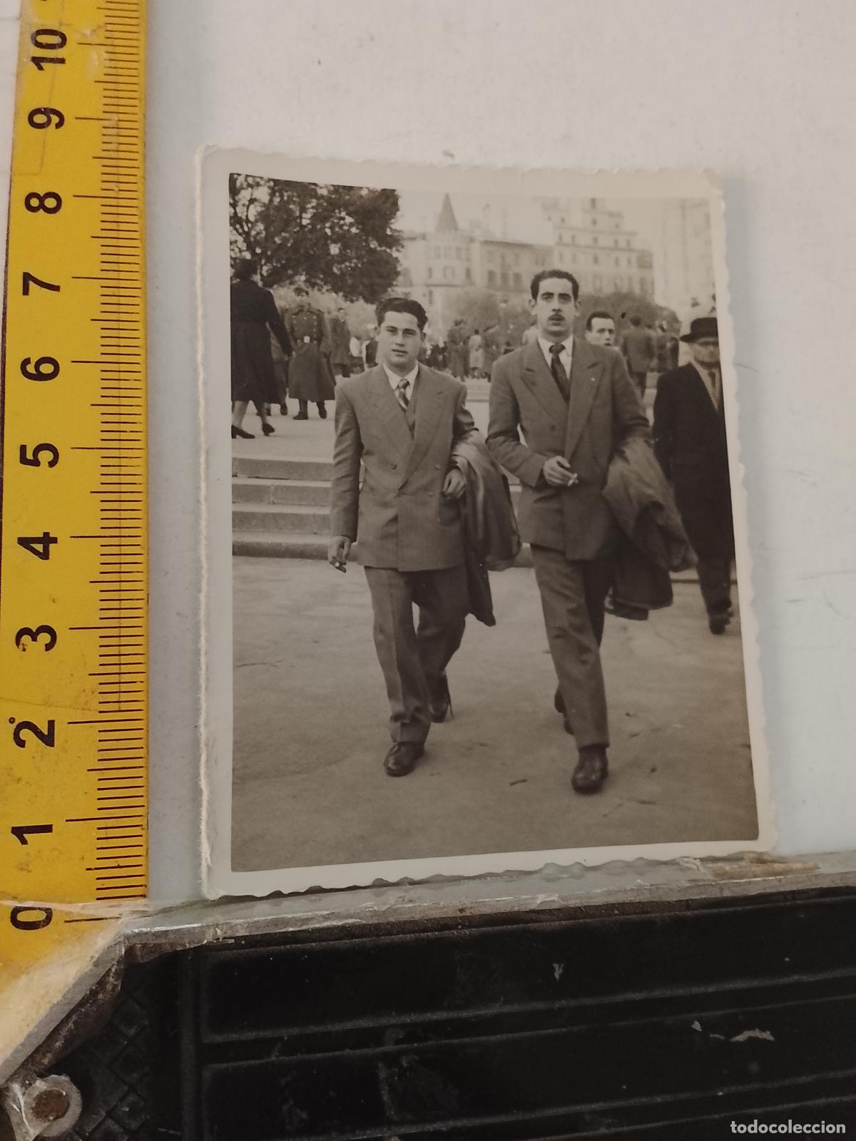 Fotograf&iacute;a antigua: FOTOGRAFIA ANTIGUA FAMILIA VEJER - UBRIQUE - CADIZ - viaje barcelona 1952