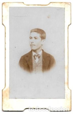 Fotograf&iacute;a antigua: FOTOGRAFIA DE JOVEN SOBRE 1900. - ALBUMINA-4224