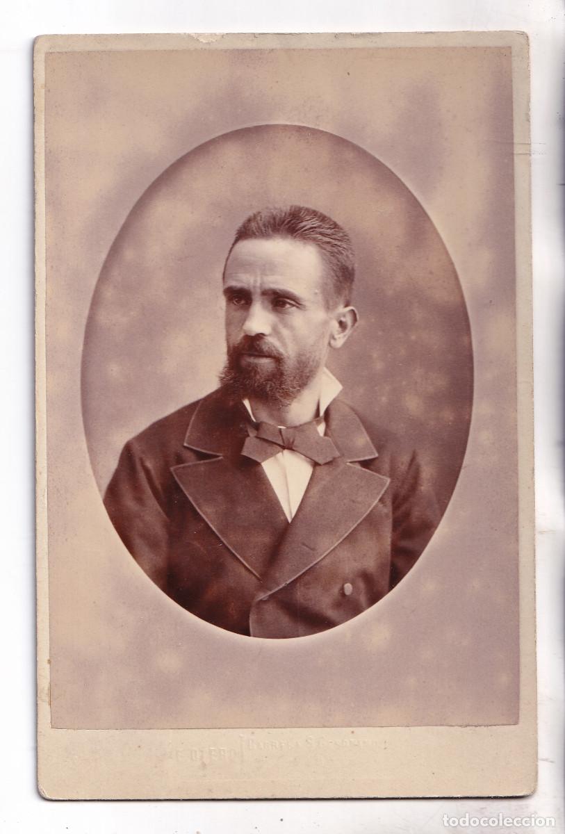 Fotograf&iacute;a antigua: FOT&Oacute;GRAFO. SE&Ntilde;OR CON PAJARITA. FOT&Oacute;GRAFO PABLO DULCE, PROFESOR DE DIBUJO. MADRID