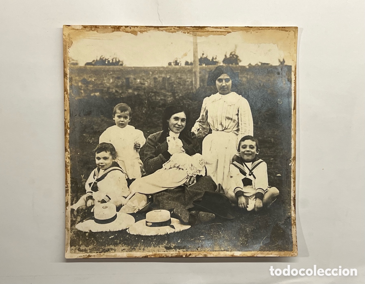 Alte Fotografie: VITORIA.. Aquellos Veranos en la casa de los abuelos.. &Aacute;lbumina antigua (fin Siglo XIX)