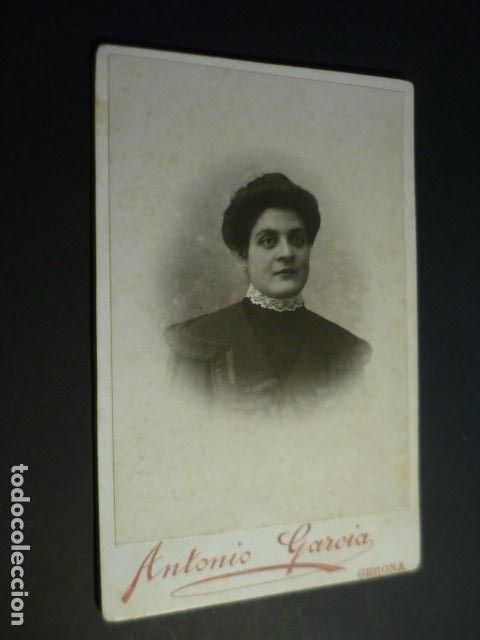 Fotografia antica: GERONA RETRATO DE MUJER ANTONIO GARCIA FOTOGRAFO ALBUMINA 10.5 X 16.5 CM