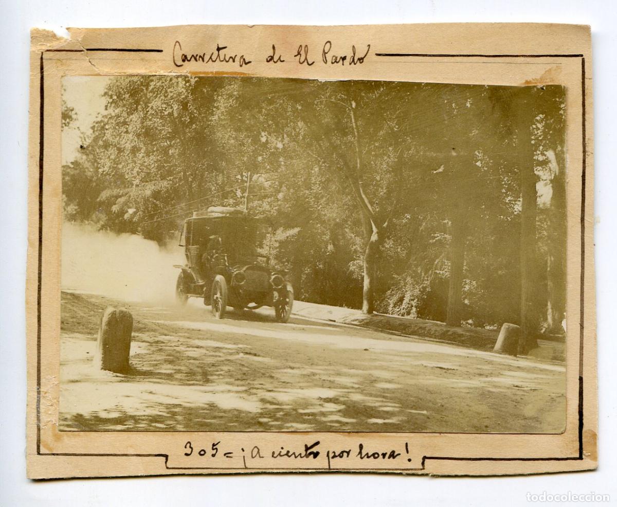 Fotografia antica: Madrid. Carretera de El Pardo. &iexcl;A cinto por hora! circa 1906. Autom&oacute;vil