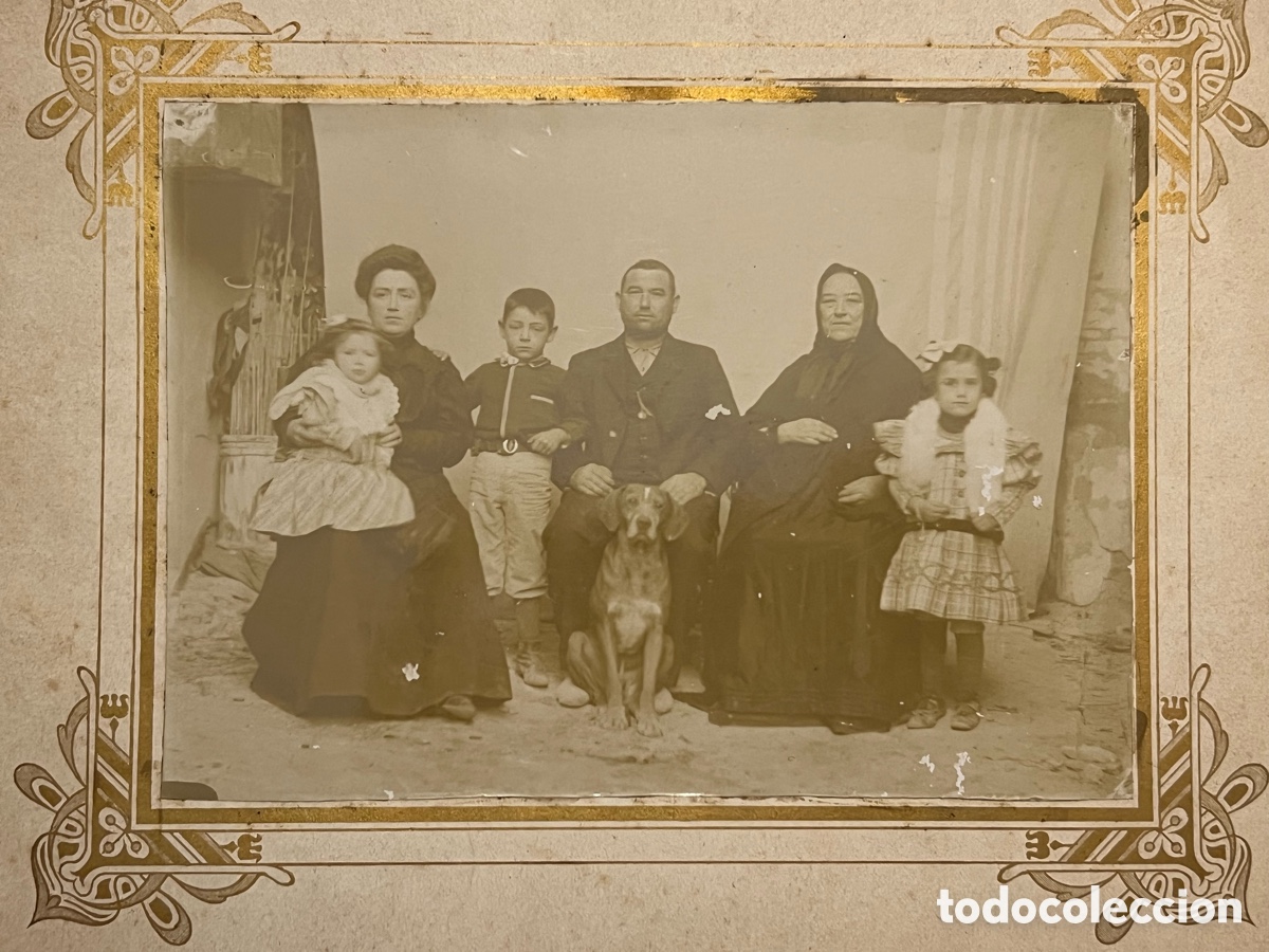 Antique Photography: VALEN&Ccedil;IA.. Gent de L&rsquo;horta&hellip; Feliz con su mascota&hellip; la Familia del Braco alem&aacute;n.. (fin Siglo XIX)