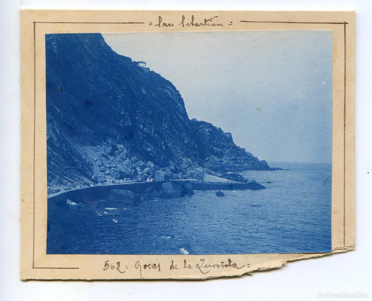 Fotograf&iacute;a antigua: San Sebasti&aacute;n. Rocas de la Zurriola. circa 1906, cianotipo