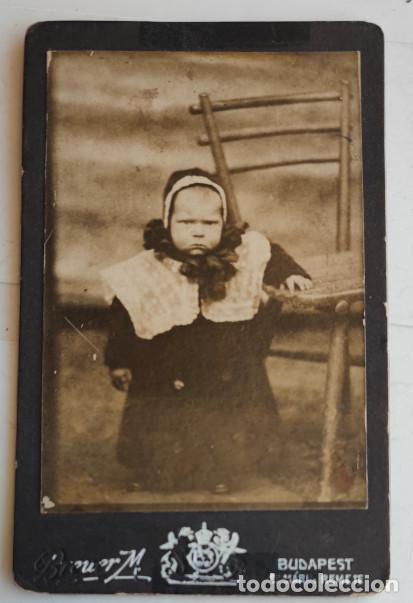 Fotografia antica: FOTOGRAFIA ANTIGUA DE UN NI&Ntilde;O, BREUER MATYAS ADRIA, BUDAPEST, SIGLO XIX, 10,5 X 6,5 CM