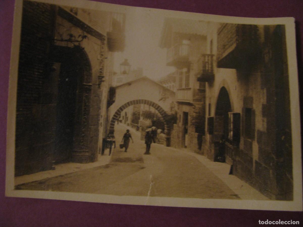 Fotograf&iacute;a antigua: FOTO DE BARCELONA. PUEBLO ESPA&Ntilde;OL, EXPOSICI&Oacute;N. A&Ntilde;O 1930. 8,5X6 CM.