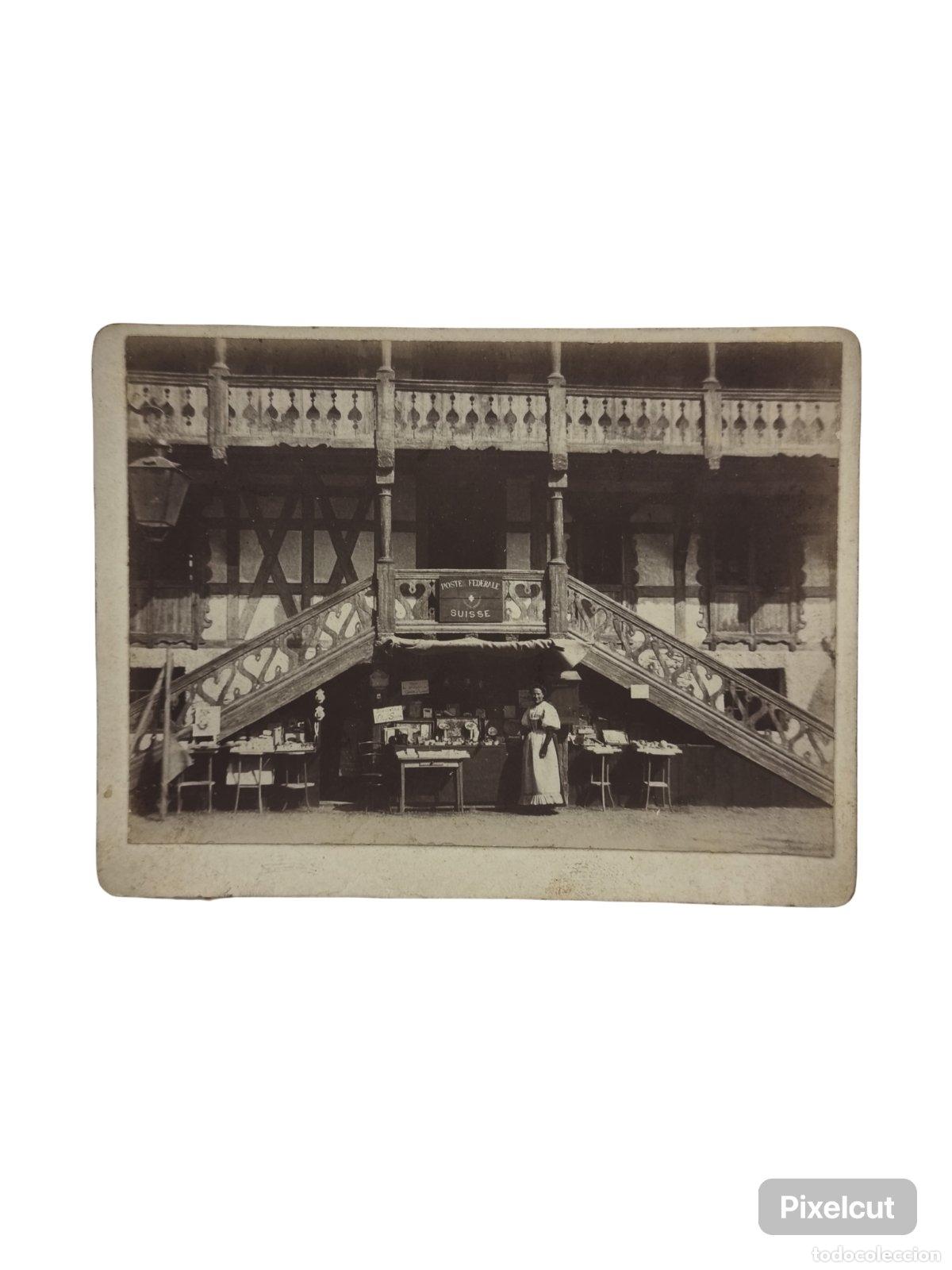 Fotograf&iacute;a antigua: Fotograf&iacute;a Antigua C. 1900 - Exposici&oacute;n Universal De Par&iacute;s: Oficina &rdquo;Poste T&eacute;l&eacute;graphe Suisse&rdquo; En El