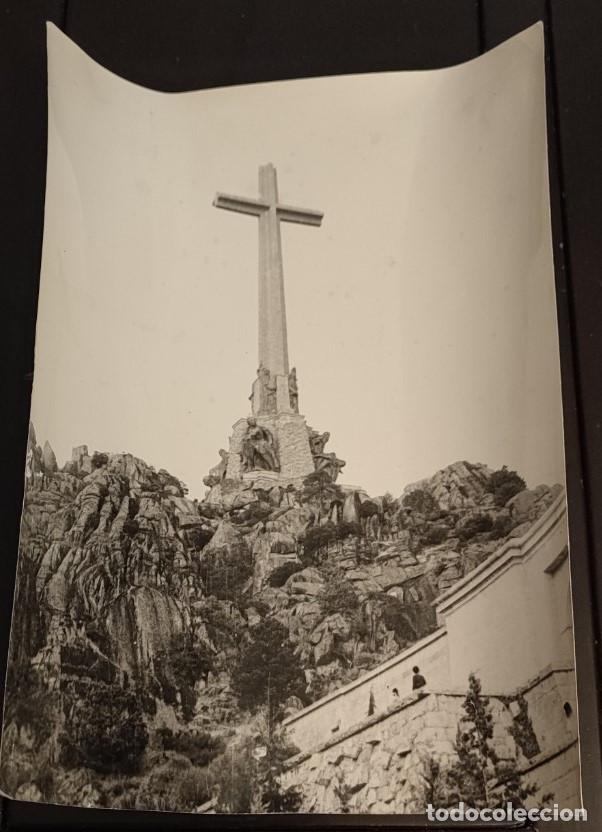 Fotograf&iacute;a antigua: VALLE DE LOS CAIDOS, CRUZ, A&Ntilde;OS 60, FOTOGRAFIA ANTIGUA, 24 X 18,5 CM