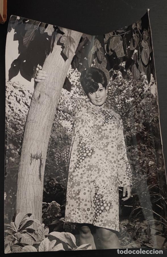 Fotograf&iacute;a antigua: CANTANTE SALOME, FOTOGRAFIA ANTIGUA ARTISTICA, A&Ntilde;OS 60, 24 X 18 CM