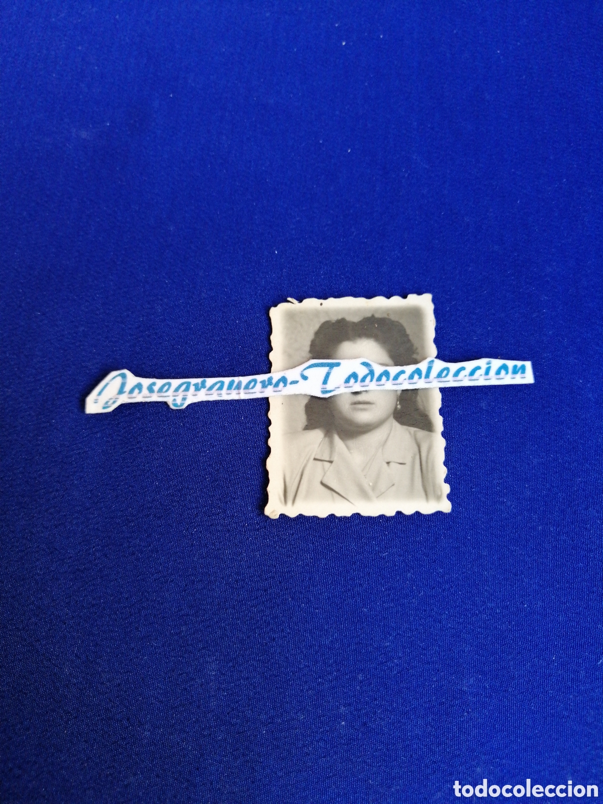 Fotograf&iacute;a antigua: MODELO POSANDO FOTOGRAF&Iacute;A ANTIGUA 1948 TAMA&Ntilde;O CARNET SELLO FOTOGR&Aacute;FICO GUZMAN DE VALENCIA