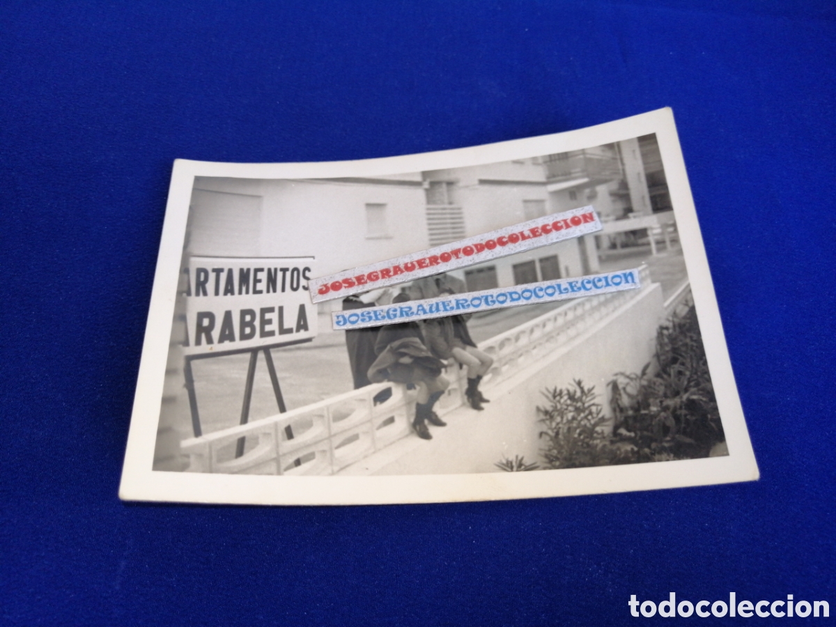 Fotograf&iacute;a antigua: PE&Ntilde;ISCOLA (CASTELLON) APARTAMENTOS &Aacute;RABELA MODELOS POSANDO FOTOGRAF&Iacute;A ANTIGUA SIGLO PASADO