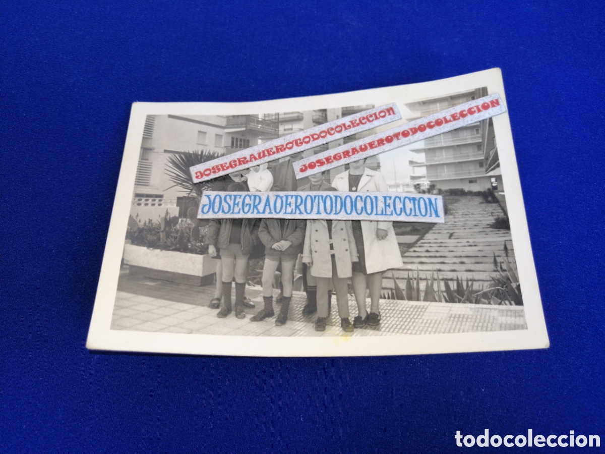Fotograf&iacute;a antigua: PE&Ntilde;ISCOLA (CASTELLON) APARTAMENTOS &Aacute;RABELA MODELOS POSANDO FOTOGRAF&Iacute;A ANTIGUA SIGLO PASADO