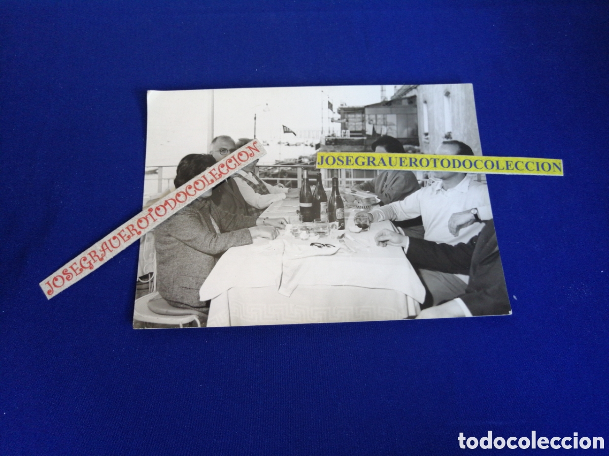 Fotograf&iacute;a antigua: NAPOLES (ITALIA) SANTA LUC&Iacute;A A&Ntilde;O 1966 PUERTO BANQUETE BEBIDAS FOTOGRAF&Iacute;A ANTIGUA SIGLO PASADO