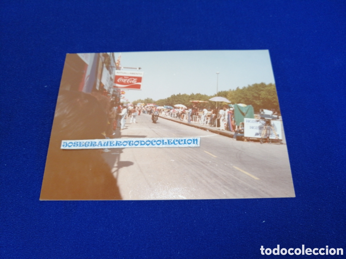 Fotografia antica: MOTOCICLISMO - MONTJUIC 1982 - PUBLICIDAD COCA-COLA FOTOGRAF&Iacute;A ANTIGUA SIGLO PASADO