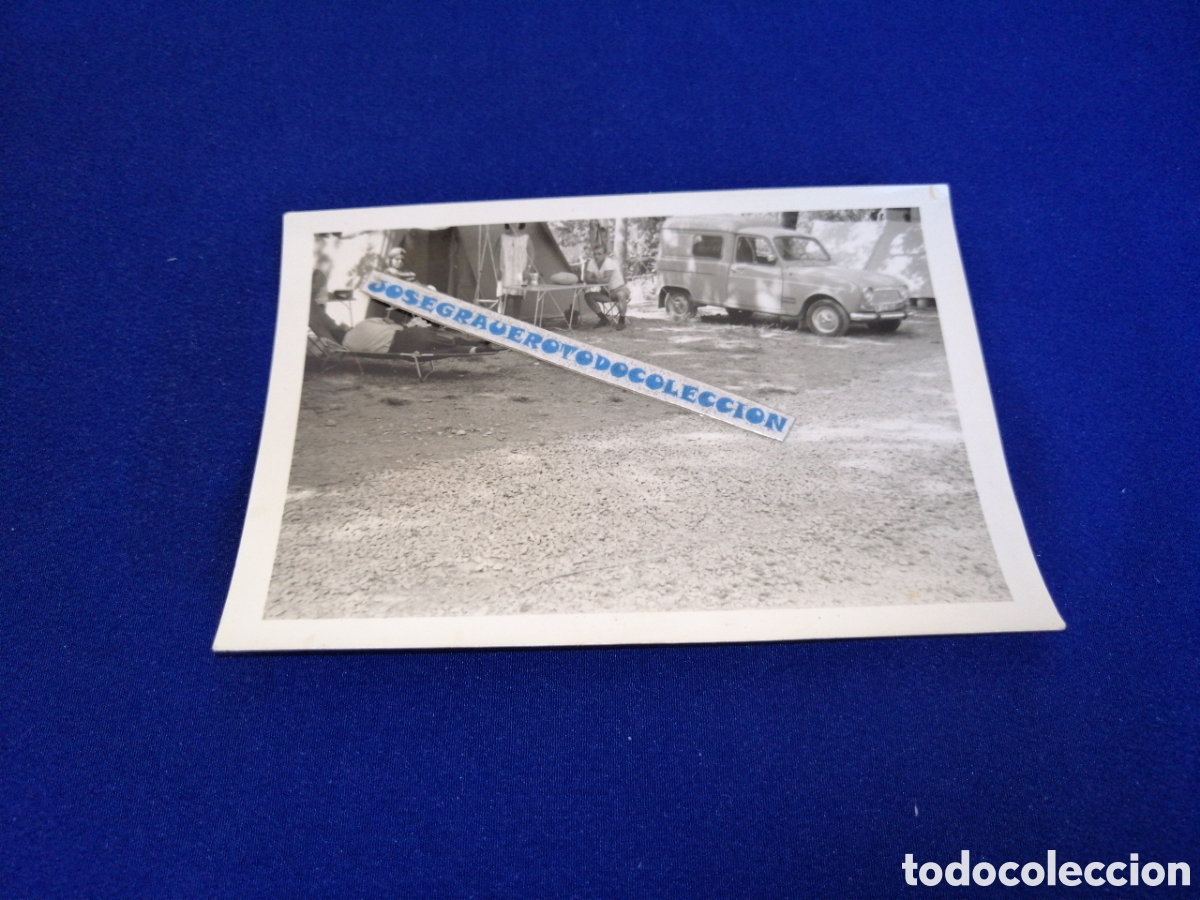 Fotografia antica: RENAULT 4 COCHE FOTOGRAF&Iacute;A ANTIGUA SIGLO PASADO