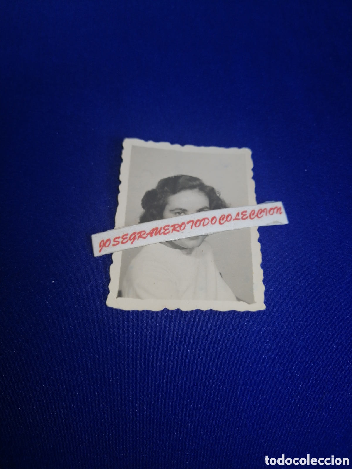 Fotograf&iacute;a antigua: MODELO POSANDO FOTOGRAF&Iacute;A TAMA&Ntilde;O CARNET A&Ntilde;O 1961 SELLO FOTOGR&Aacute;FICO DE SAN SEBASTI&Aacute;N