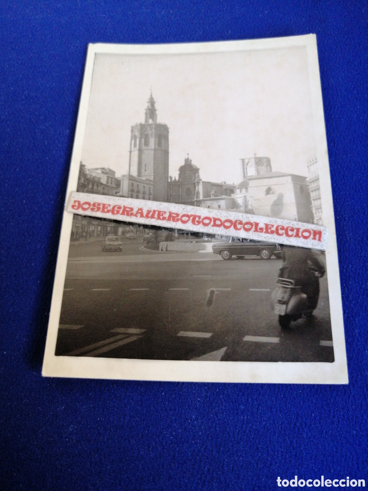 Fotograf&iacute;a antigua: VALENCIA- PLAZA DE LA REINA - MOTOVESPA FOTOGRAF&Iacute;A ANTIGUA SIGLO PASADO