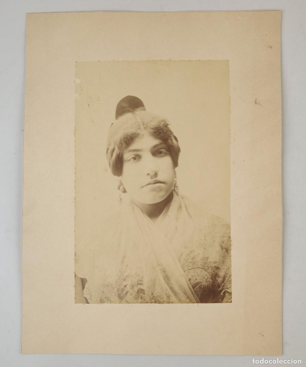 Fotograf&iacute;a antigua: Artista o coupletista por identificar, finales s.XIX. fotograf&iacute;a 13x20cm.