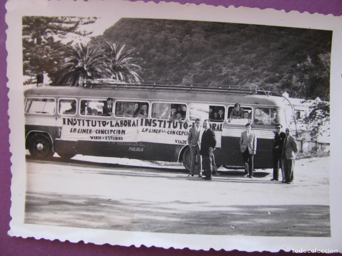 Fotograf&iacute;a antigua: FOTO ANTIGUA. AUTOB&Uacute;S INSTITUTO LABORAL LA L&Iacute;NEA DE LA CONCEPCI&Oacute;N. VIAJE ESTUDIOS A&Ntilde;OS 50-60 10X7 CM