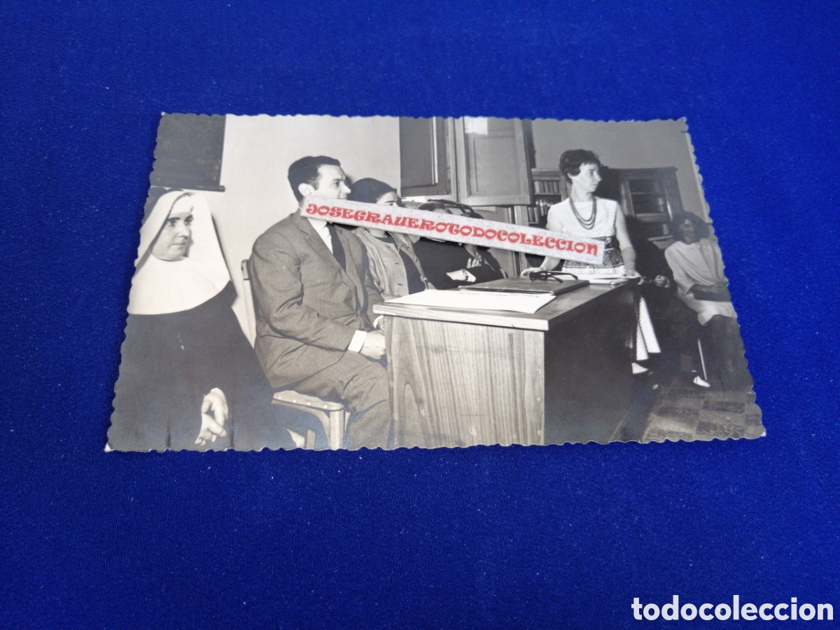 Fotograf&iacute;a antigua: ESCUELA HOGAR CURSO 1963- 64 (TURON) SELLO FOTOGR&Aacute;FICO FOTO MU&Ntilde;IZ (VISTAALEGRE) TURON - ASTURIAS