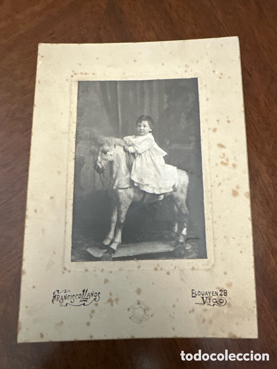 Fotograf&iacute;a antigua: FOTOGRAF&Iacute;A FINALES SIGLO XIX DE FRANCISCO LLANOS VIGO - NI&Ntilde;A EN CABALLO DE JUGUETE