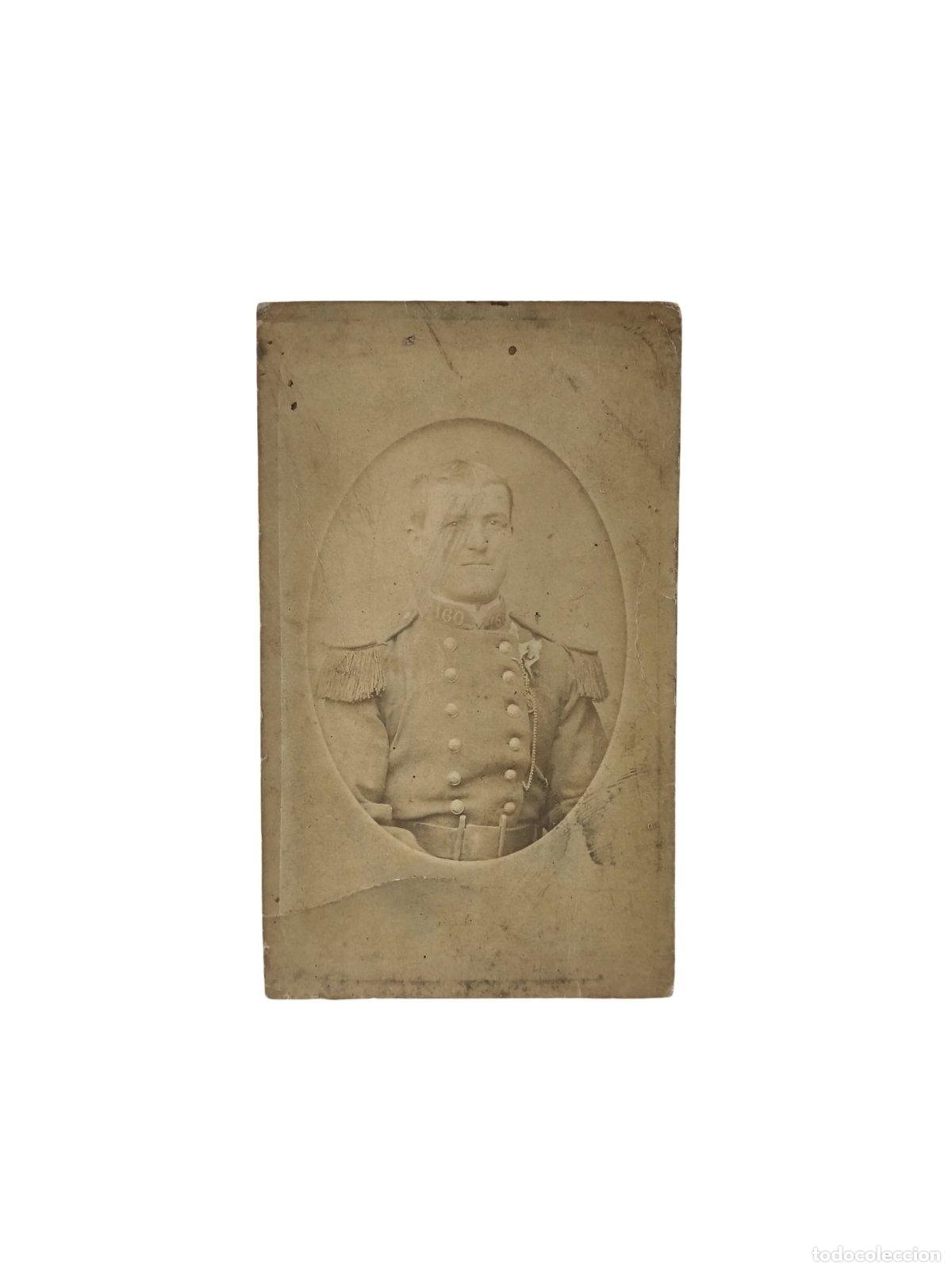 Fotograf&iacute;a antigua: Fotograf&iacute;a Antigua Carte de Visite CDV Militar Uniformado Paspas Marco Oval 9,5x5,5 cm