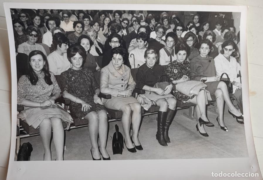 Fotograf&iacute;a antigua: FINALISTAS PARA LA MEJOR SECRETARIA DE 1967, FOTOGRAFIA, 20,5 X 15,5 CM