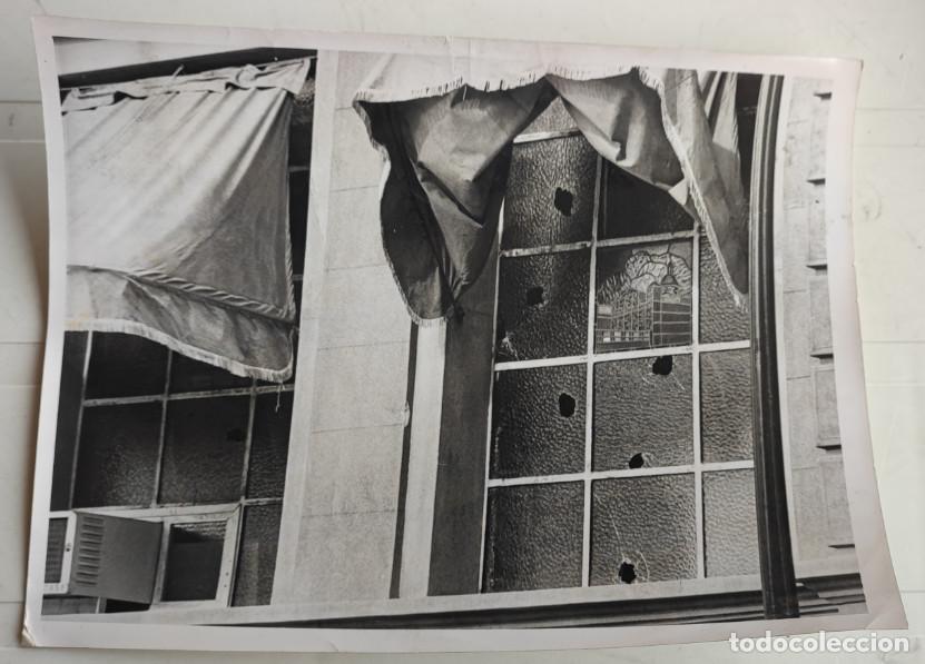 Fotograf&iacute;a antigua: DIARIO DE MADRID APEDREADO EN 1968, MINISTROS Y PRESIDENTE DECLARAN, 20,5 X 15,5 CM