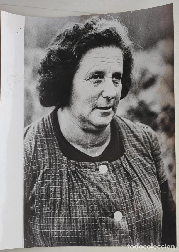 Fotograf&iacute;a antigua: MARIA FERNANDEZ DE TUDELA DE AG&Uuml;ERA MADRE DE ANDRES IBARLUCEA, FOTO, 20,5 X 15,5 CM
