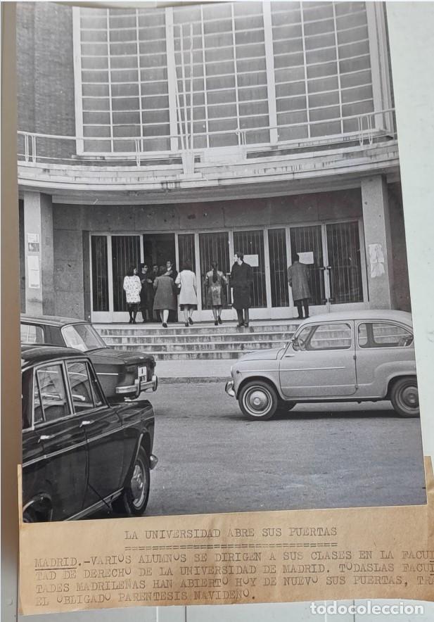 Fotograf&iacute;a antigua: MADRID, LA UNIVERSIDAD ABRE SUS PUERTAS TRAS LA NAVIDAD, FOTOGRAFIA, 20,5 X 15,5 CM