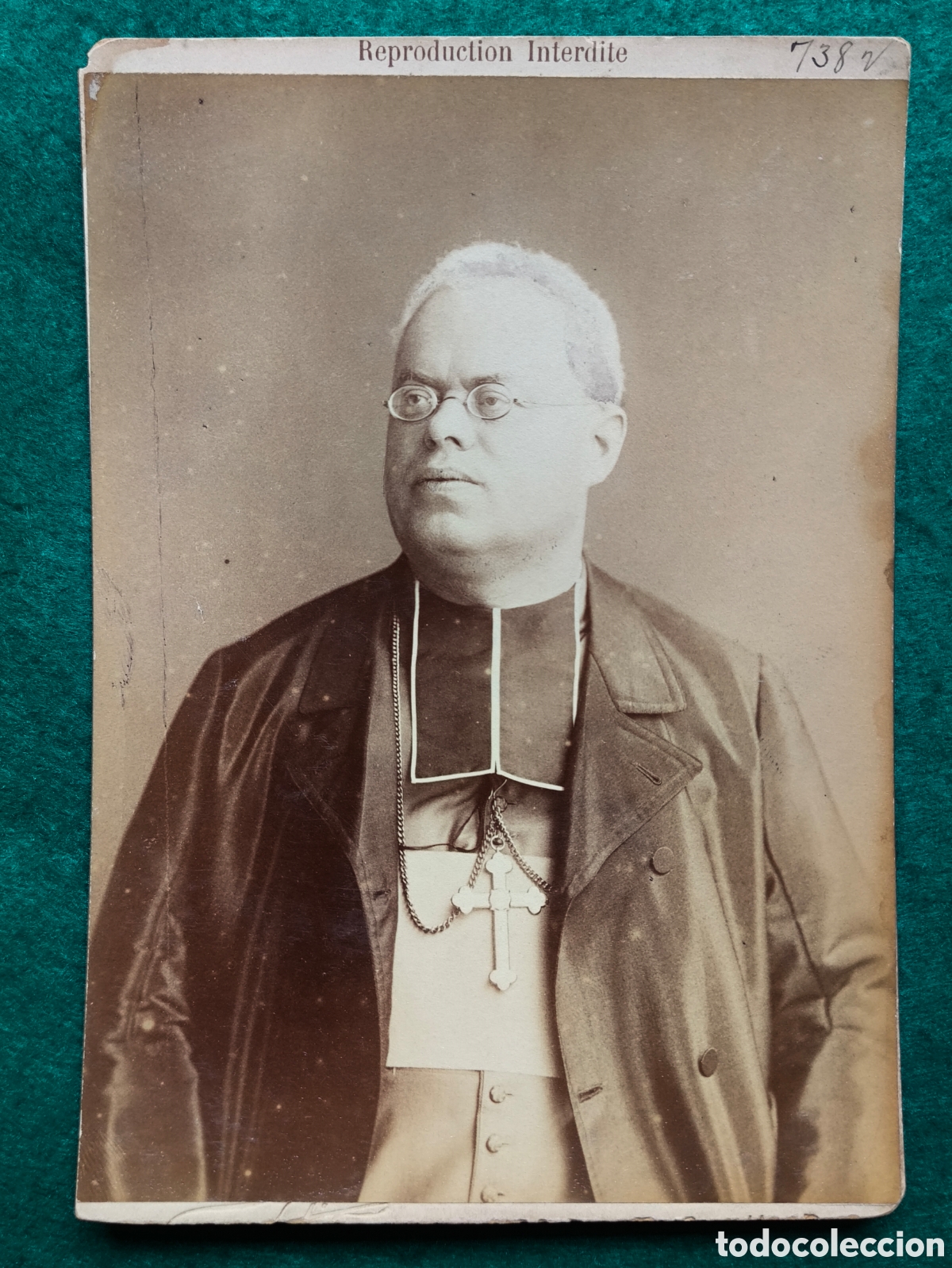 Fotograf&iacute;a antigua: ALB&Uacute;MINA FOTOGRAF&Iacute;A RETRATO DE ESTUDIO OBISPO LUCIEN LACROIX C. 1900