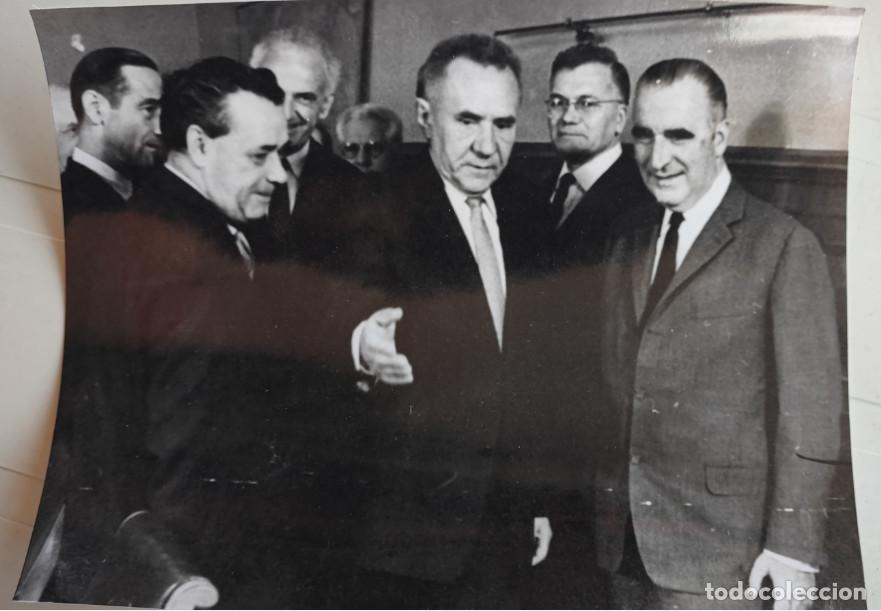 Fotograf&iacute;a antigua: GEORGE POMPIDOU, CHEV, KOSEGIN, KIRILLIN EN MOSCU 1969, TELEFOTO, 17,5 X 14 CM