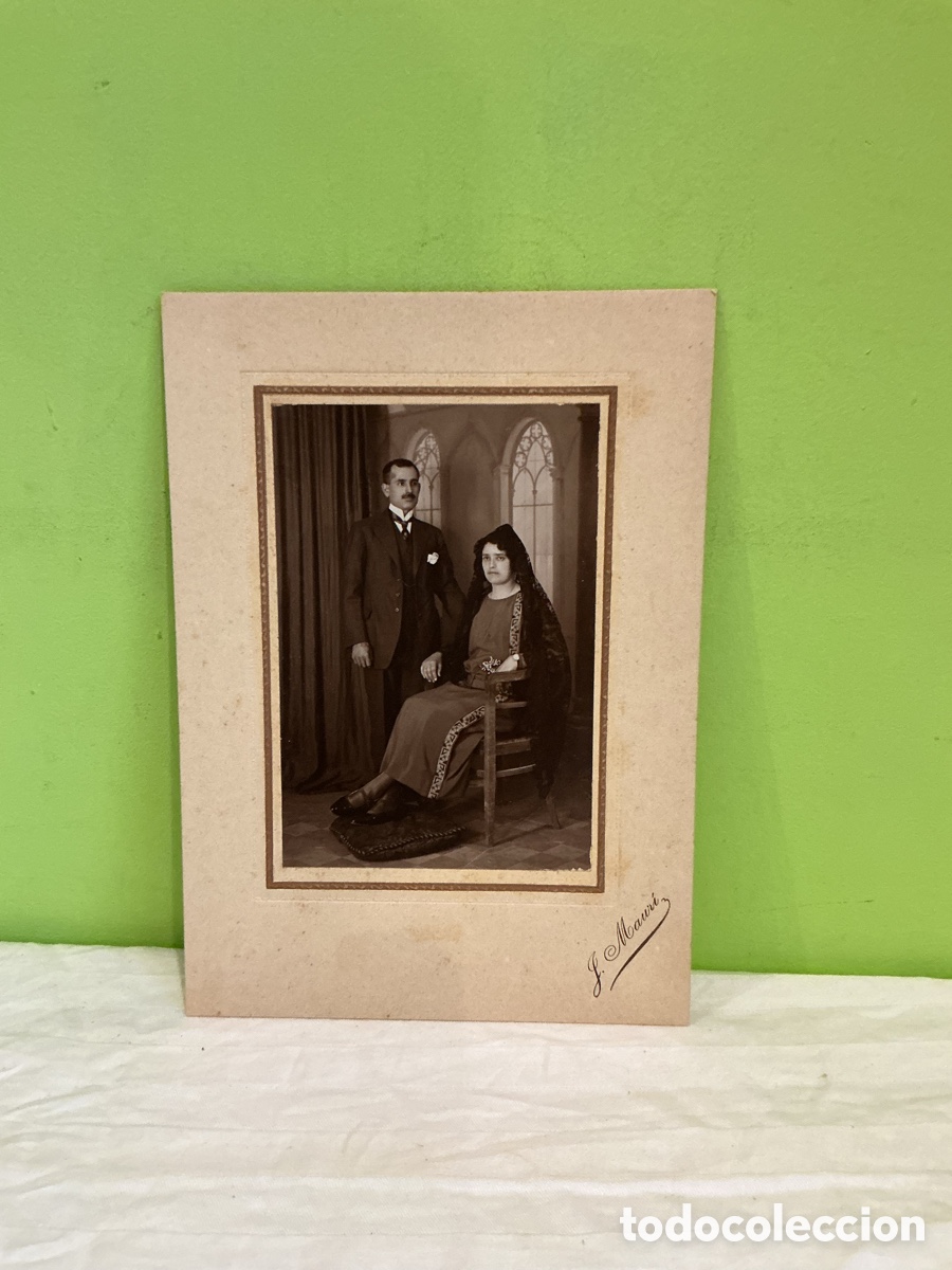 Fotografia antica: Fotograf&iacute;a antigua de pareja con mantilla, hacia 1920&ndash;1930