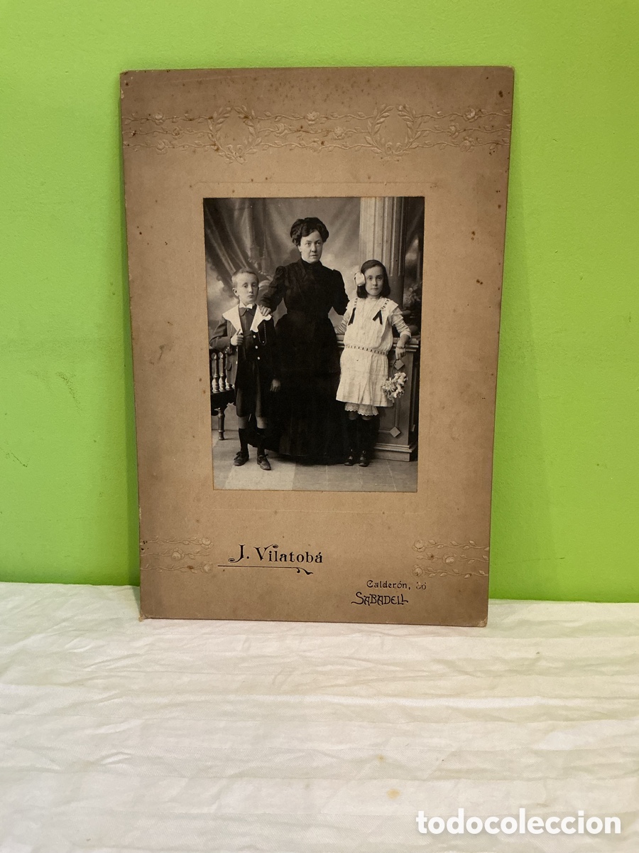 Fotografia antiga: Retrato familiar J. Vilatob&agrave;, Sabadell &ndash; Hacia 1910