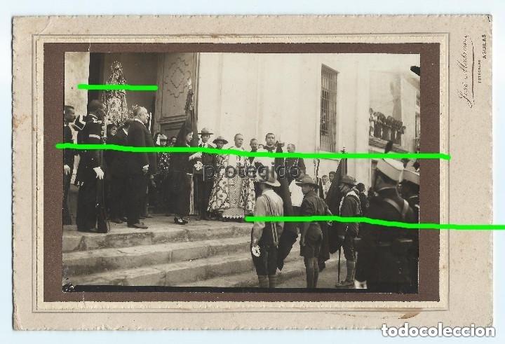 Fotograf&iacute;a antigua: &Aacute;GUILAS, MURCIA. EXPLORADORES, SCOUT ANTE LA PUERTA DE LA IGLESIA DE SAN JOS&Eacute;. FOT&Oacute;GRAFO JOS&Eacute; MATR&Aacute;N