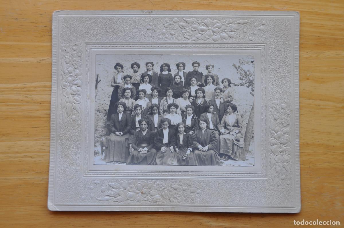 Fotograf&iacute;a antigua: FOTOGRAFIA DE UN GRUPO DE SE&Ntilde;ORITAS - FINALES S. XIX