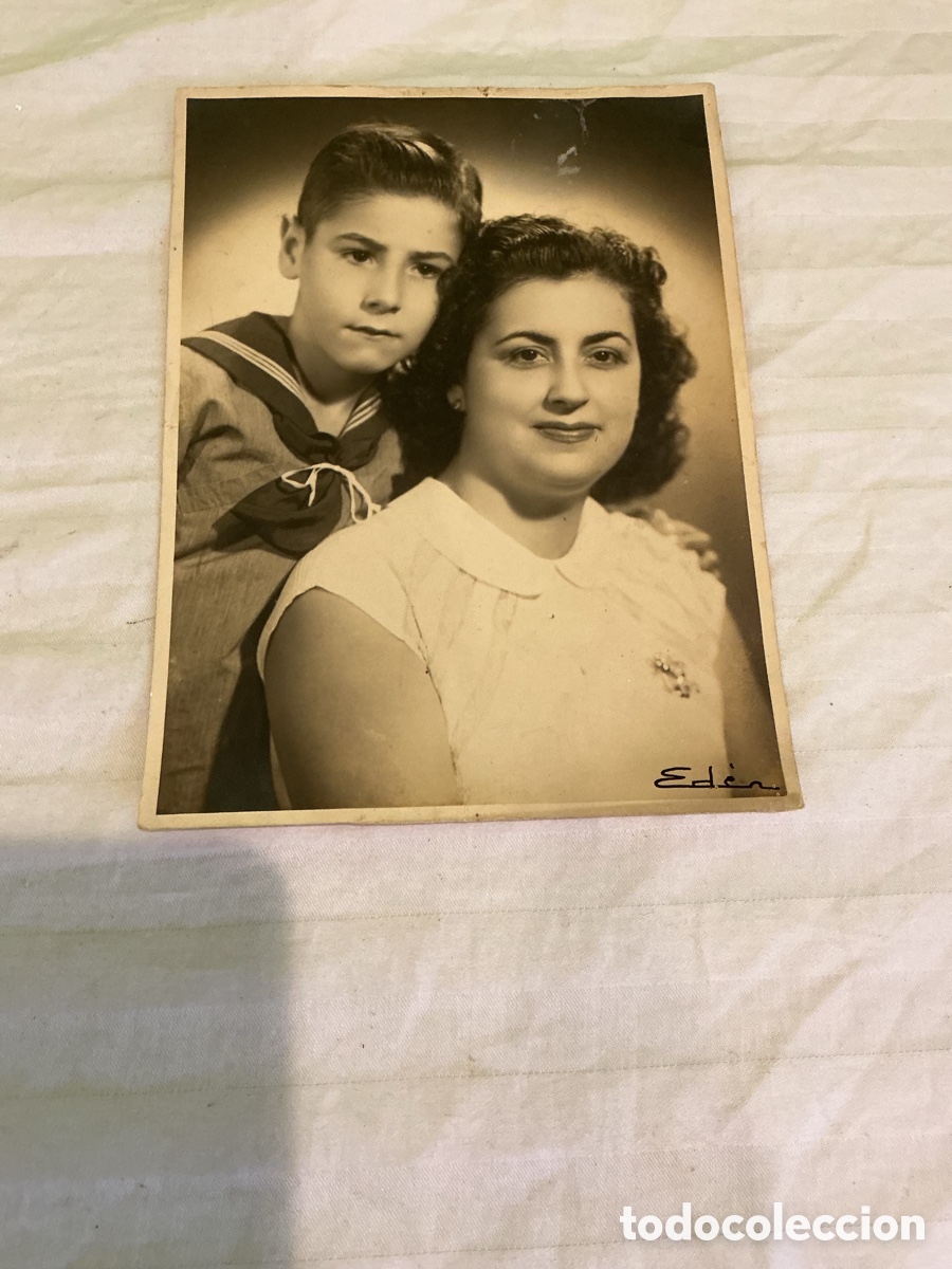 Fotograf&iacute;a antigua: Fotograf&iacute;a de mujer y ni&ntilde;o vestido de marinero. Ed&eacute;n, Barcelona. A&ntilde;os 40&ndash;50.