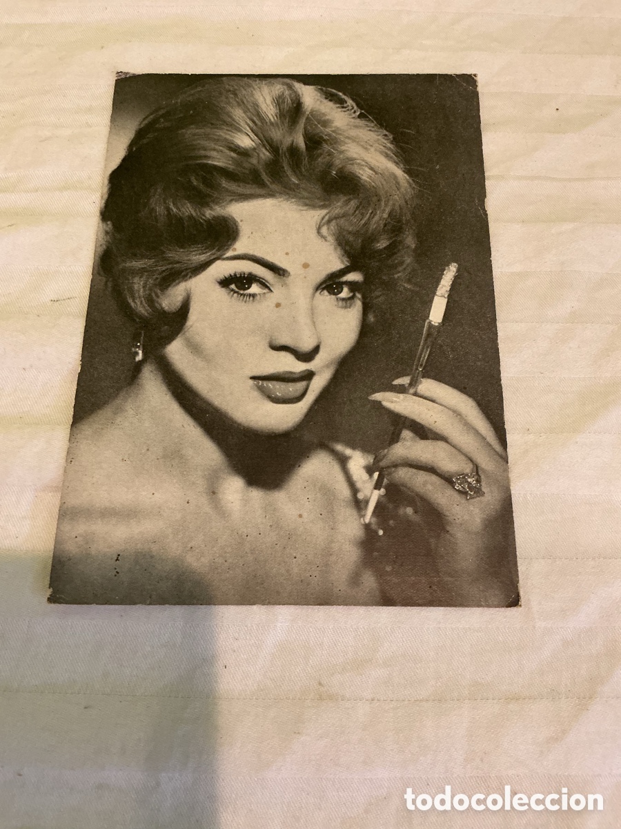 Fotograf&iacute;a antigua: Sarita Montiel. Tarjeta publicitaria Hispavox con discograf&iacute;a. A&ntilde;os 60, aproximadamente.